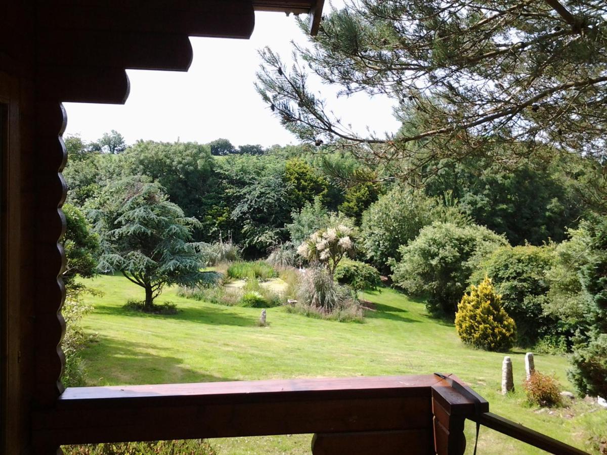 Tudor Lodge With Pool & Bbq Cabin 利斯卡德 外观 照片