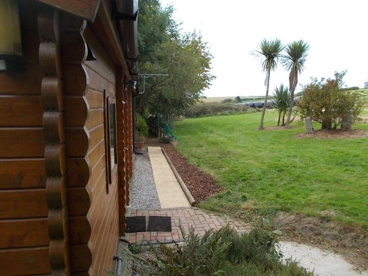 Tudor Lodge With Pool & Bbq Cabin 利斯卡德 外观 照片