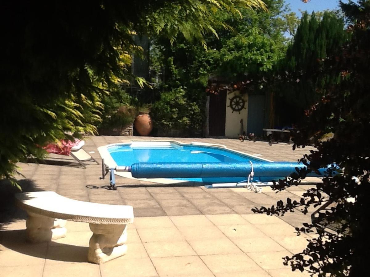 Tudor Lodge With Pool & Bbq Cabin 利斯卡德 外观 照片